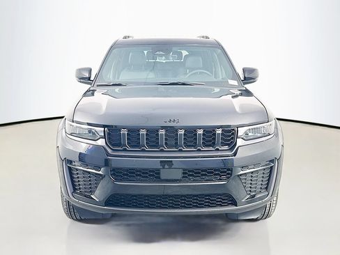 New 2026 Jeep Grand Cherokee L 4WD image 2