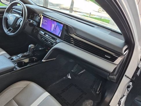 Certified 2025 Toyota Camry SE FWD image 6