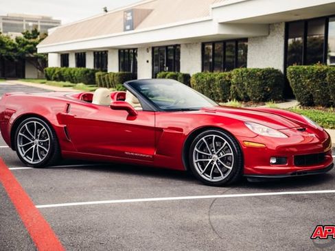 Used 2013 Chevrolet Corvette 427 w/ 1SB Preferred Equipment Group RWD image 62