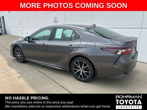 Used 2021 Toyota Camry SE AWD/4WD image 4