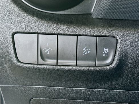 Used 2022 Hyundai Kona SEL w/ Cargo Package AWD/4WD image 17