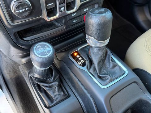 Used 2023 Jeep Wrangler Unlimited w/ Cold Weather Group image 28