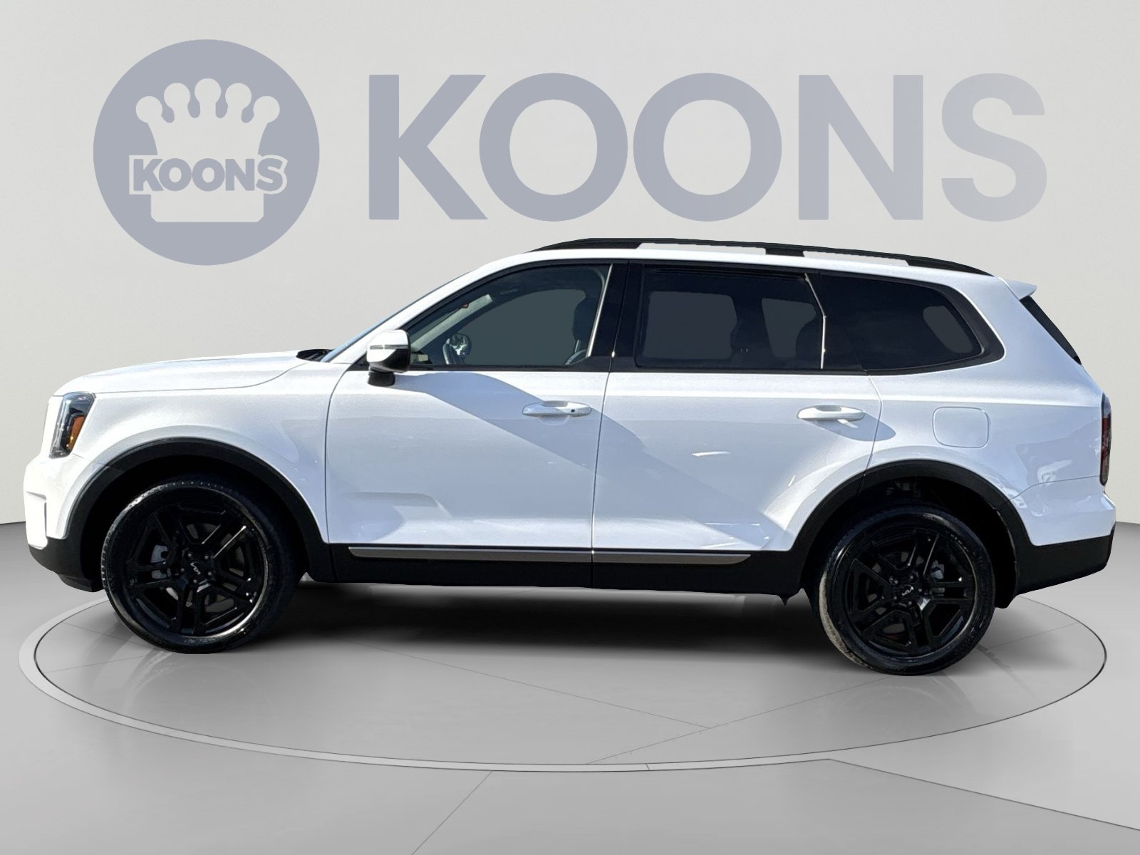 Used 2023 Kia Telluride EX X-Line AWD/4WD image 2