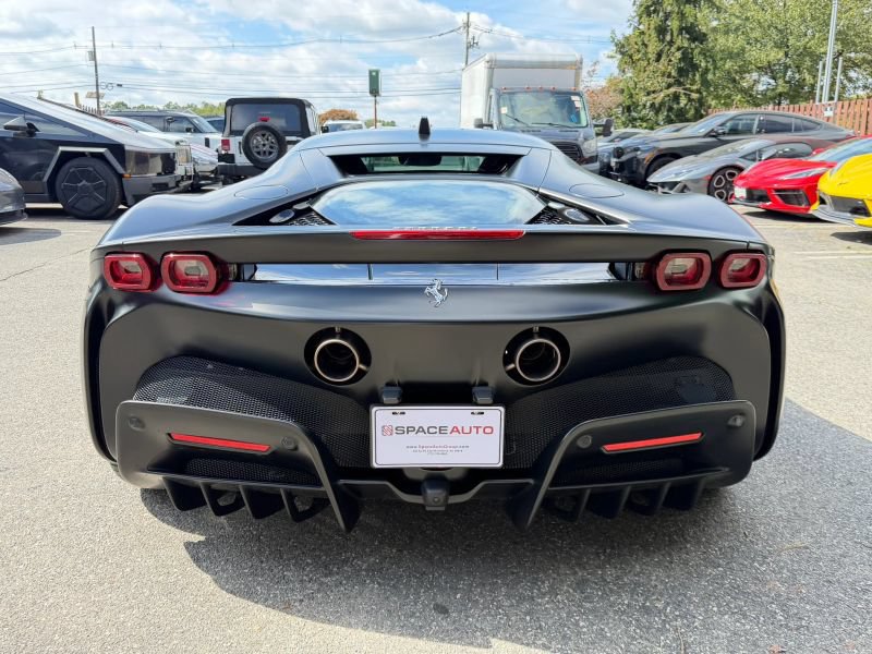 Used 2022 Ferrari SF90 Stradale AWD/4WD image 7