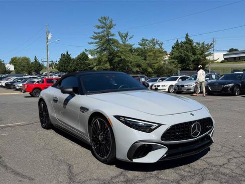 Used 2022 Mercedes-Benz SL 63 AMG 4MATIC image 30