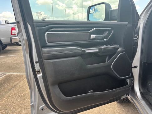 Used 2024 RAM 1500 Laramie AWD/4WD image 19