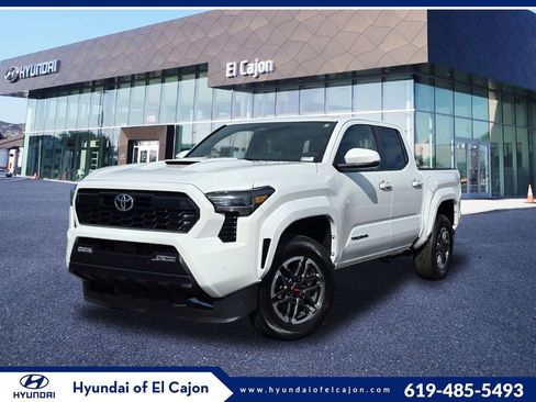 Used 2024 Toyota Tacoma TRD Sport w/ TRD Sport Upgrade Package image 1