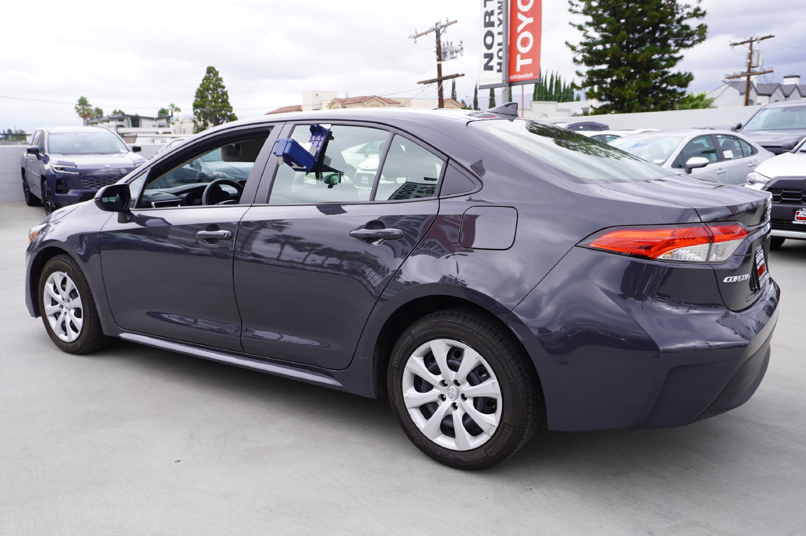 Certified 2023 Toyota Corolla LE FWD image 4