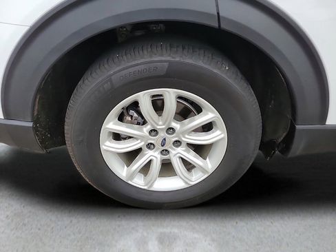 Used 2021 Ford Explorer 2WD w/ Class III Trailer Tow Package image 7