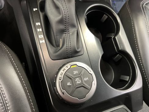 Used 2025 Ford Bronco Outer Banks AWD/4WD image 47