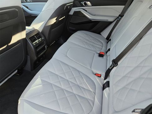 New 2026 BMW X5 xDrive50e w/ M Sport Package image 32