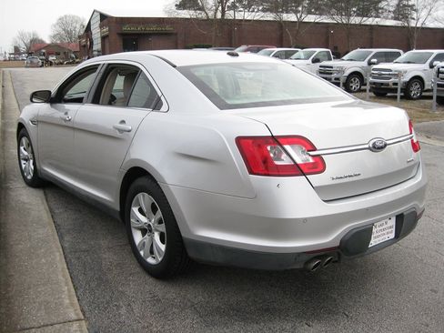 Used 2011 Ford Taurus SEL w/ 201A Rapid Spec Order Code image 5