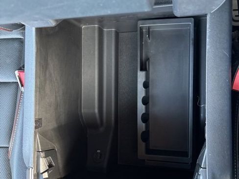 Certified 2022 Ford F150 Lariat w/ Equipment Group 502A High image 36