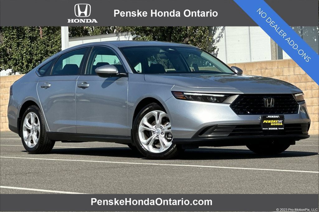 Certified 2025 Honda Accord LX image 1