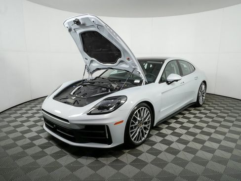 New 2026 Porsche Panamera 4 image 36