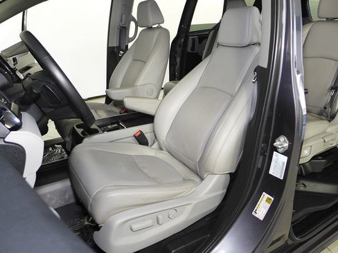 Used 2019 Honda Odyssey Elite image 23