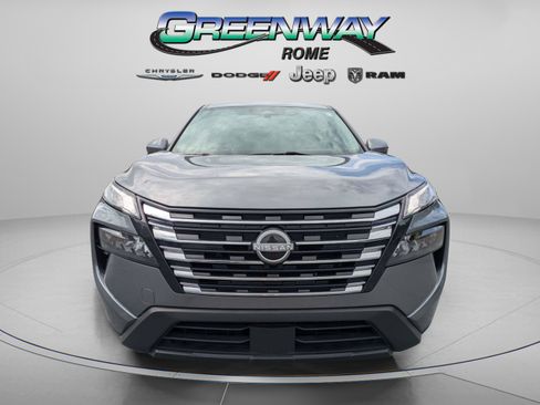 Used 2024 Nissan Rogue SV FWD image 3