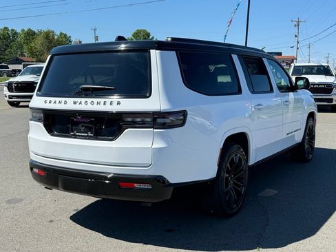 Used 2024 Jeep Grand Wagoneer L Series III w/ Rear Seat Video Group 1 AWD/4WD image 3
