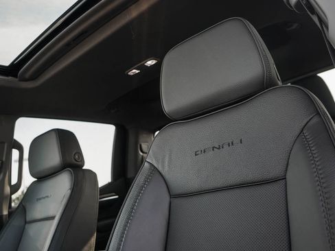 New 2026 GMC Sierra 1500 Denali w/ Denali Reserve Package image 18
