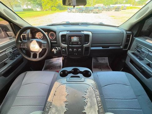 Used 2018 RAM 1500 Classic SLT AWD/4WD image 12