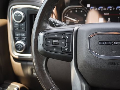 Used 2020 GMC Sierra 1500 Denali w/ Technology Package AWD/4WD image 19