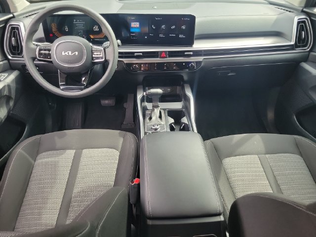 Certified 2024 Kia Sorento LX FWD image 16