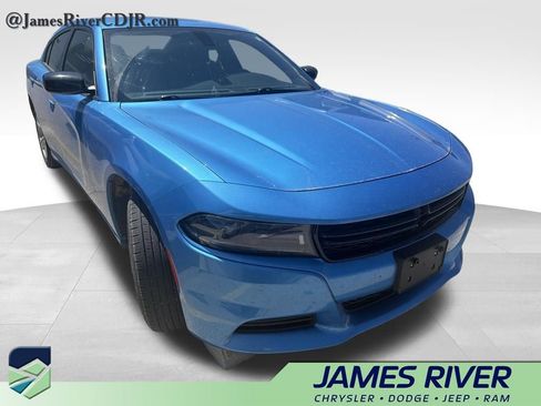 Used 2023 Dodge Charger SXT RWD image 4