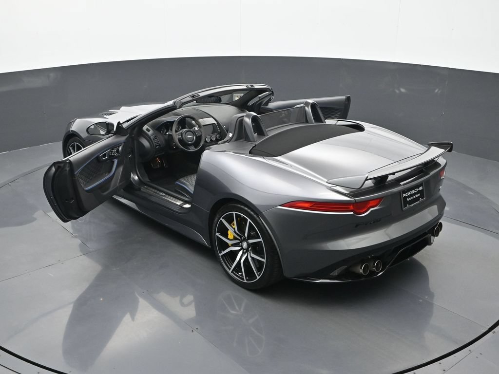 Used 2017 Jaguar F-TYPE SVR AWD/4WD image 23