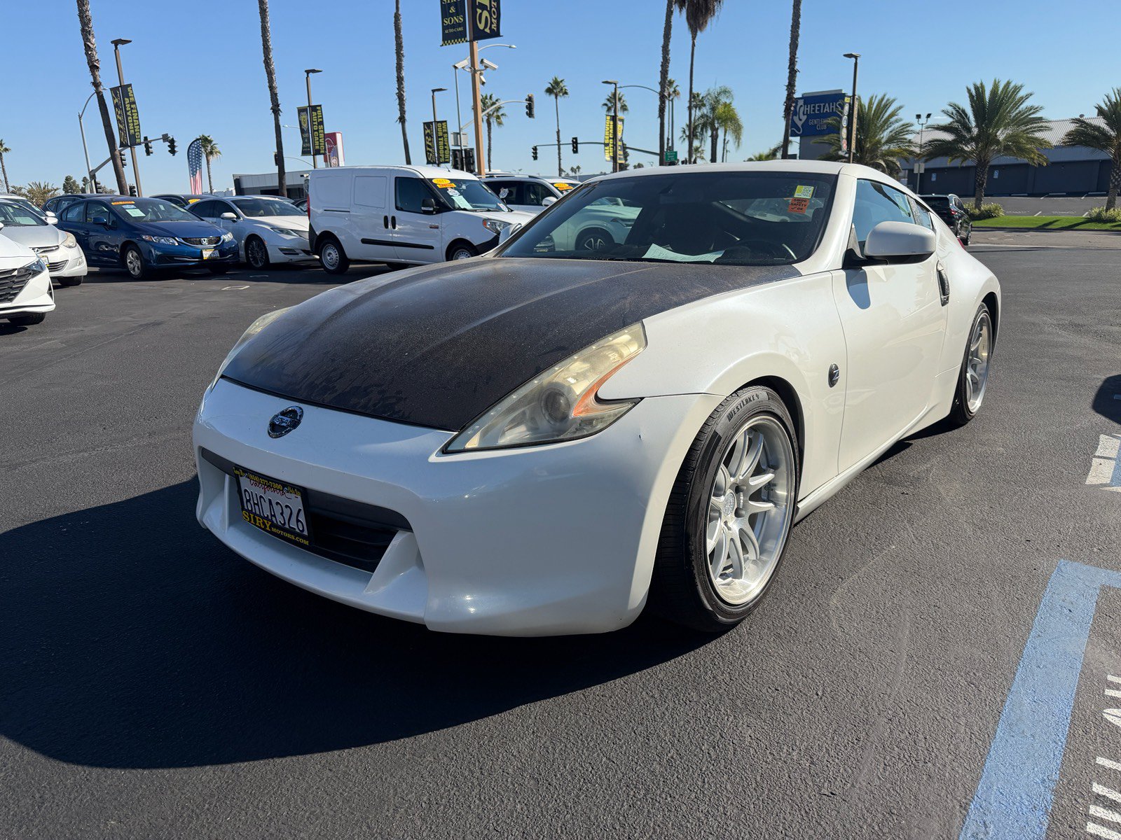 Used 2012 Nissan 370Z Coupe RWD image 3