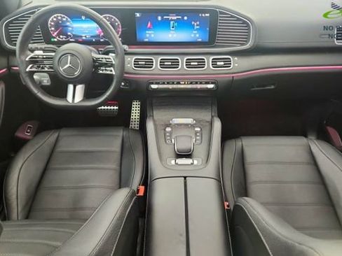 Used 2025 Mercedes-Benz GLS 450 4MATIC image 91