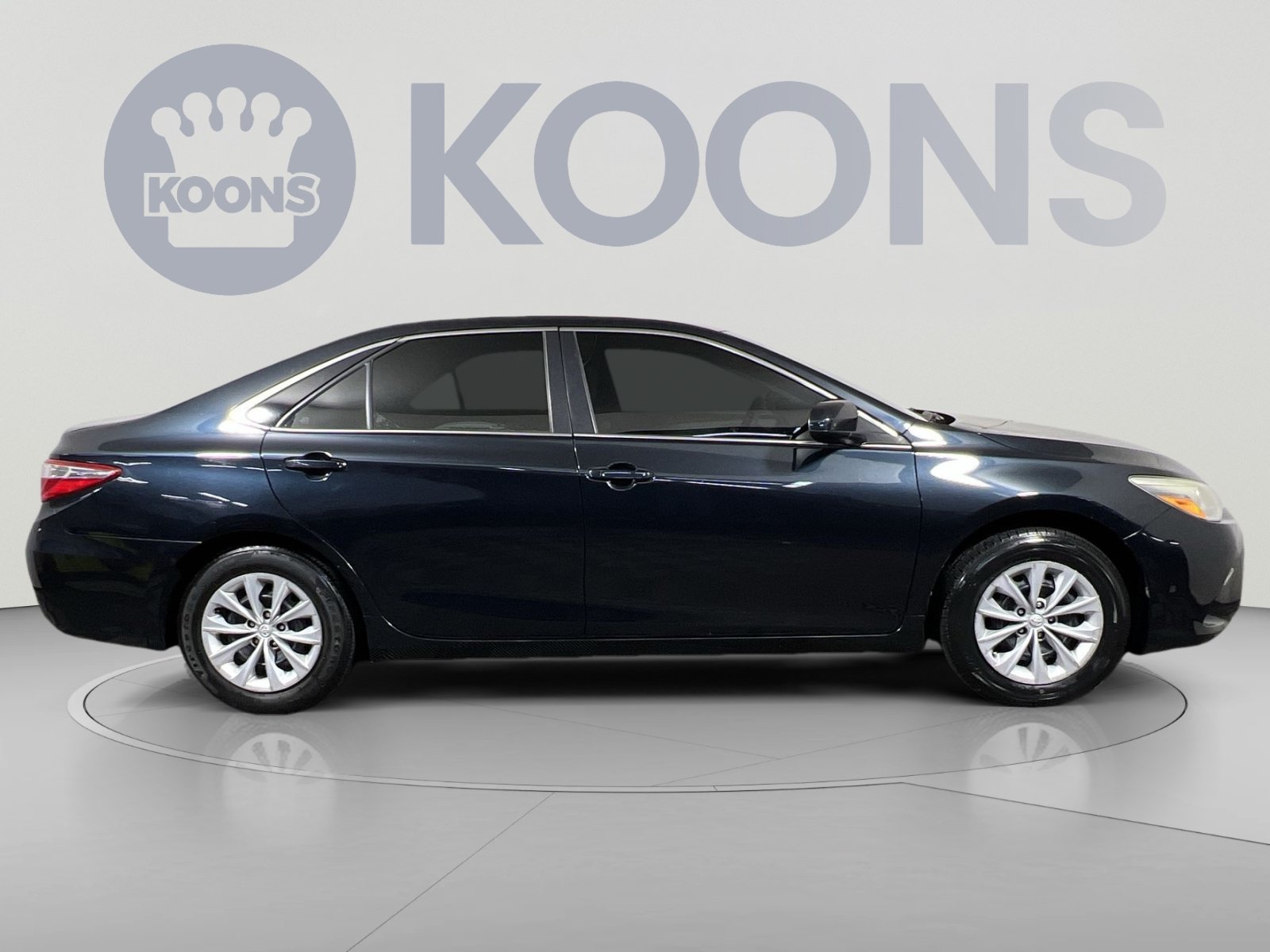 Used 2016 Toyota Camry LE FWD image 12