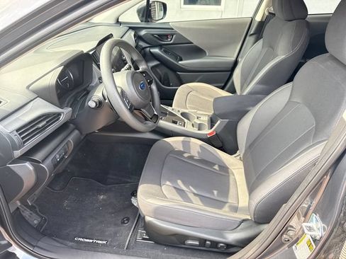 Used 2025 Subaru Crosstrek 2.0i Premium AWD/4WD image 9
