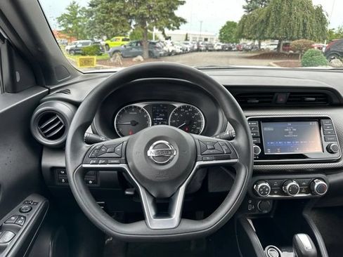 Used 2020 Nissan Kicks S FWD image 14