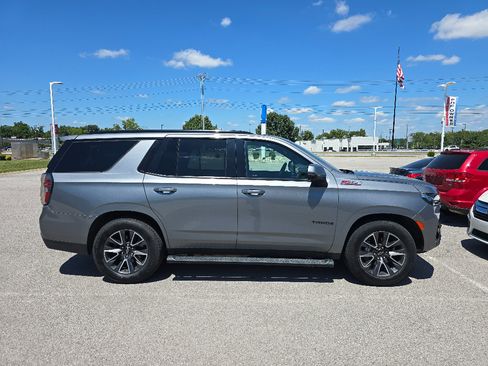 Used 2022 Chevrolet Tahoe Z71 w/ Z71 Off-Road Package AWD/4WD image 2