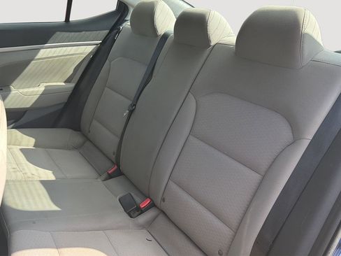 Used 2020 Hyundai Elantra SEL FWD image 16
