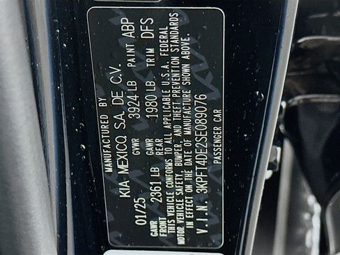 Used 2025 Kia K4 LXS image 12