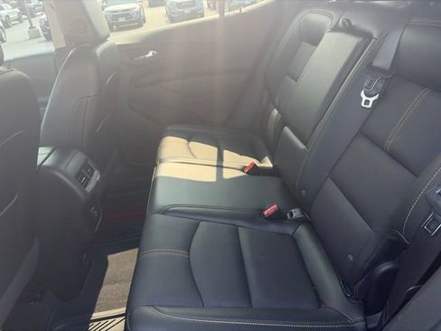 Used 2023 Chevrolet Equinox Premier FWD image 9