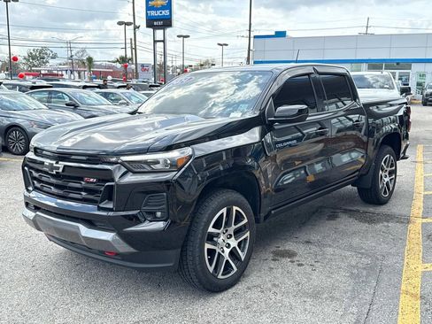 Used 2024 Chevrolet Colorado Z71 w/ Z71 Convenience Package 2 image 4