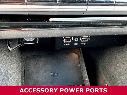 Used 2022 Jeep Wagoneer Series II AWD/4WD image 16