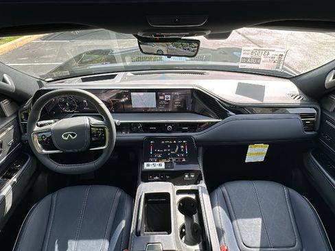 New 2026 INFINITI QX80 4WD image 12