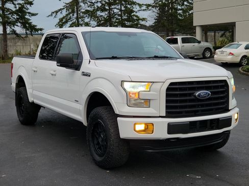 Used 2016 Ford F150 XLT w/ Equipment Group 302A Luxury image 5