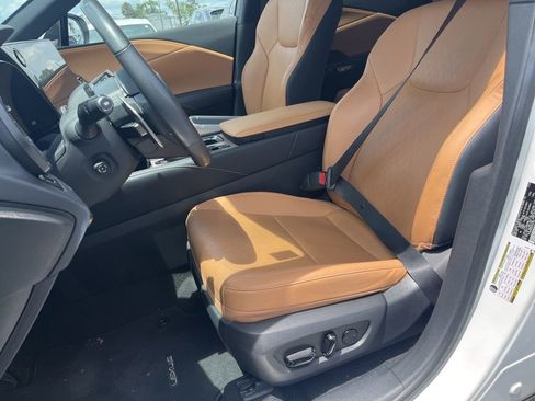 Used 2024 Lexus RX 350 Premium Plus w/ Convenience Package FWD image 10