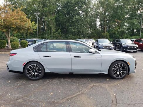 New 2025 BMW 760i xDrive image 6