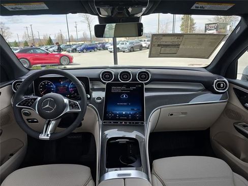 New 2026 Mercedes-Benz GLC 300 4MATIC image 18