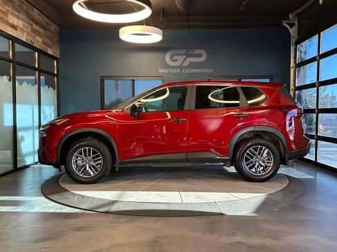 Used 2026 Nissan Rogue S AWD/4WD image 6