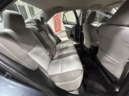 Used 2018 Toyota Corolla LE image 41