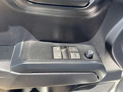 Used 2019 Toyota Tacoma SR RWD image 11