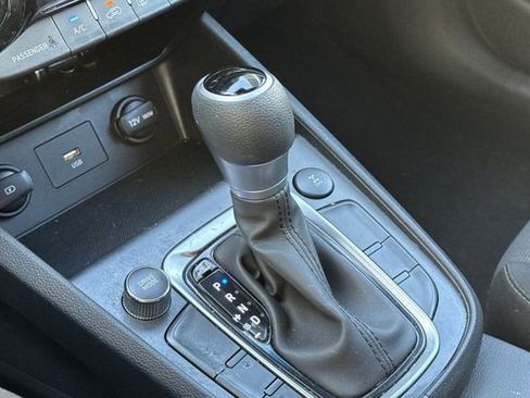 Used 2023 Hyundai Kona SEL image 32