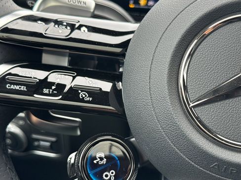 Used 2025 Mercedes-Benz GLA 35 AMG 4MATIC image 17