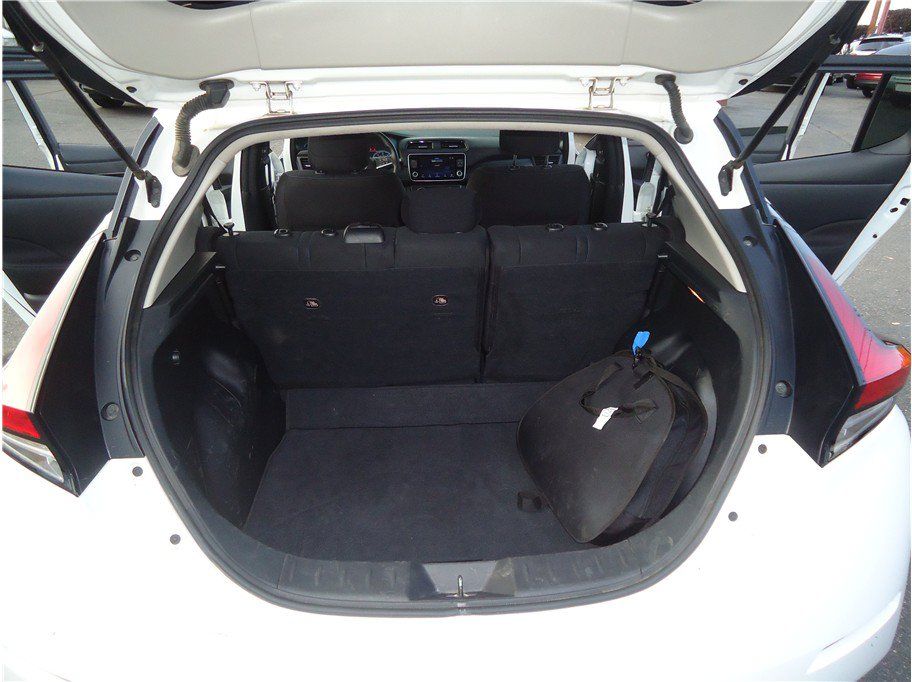 Used 2025 Nissan Leaf S FWD image 17